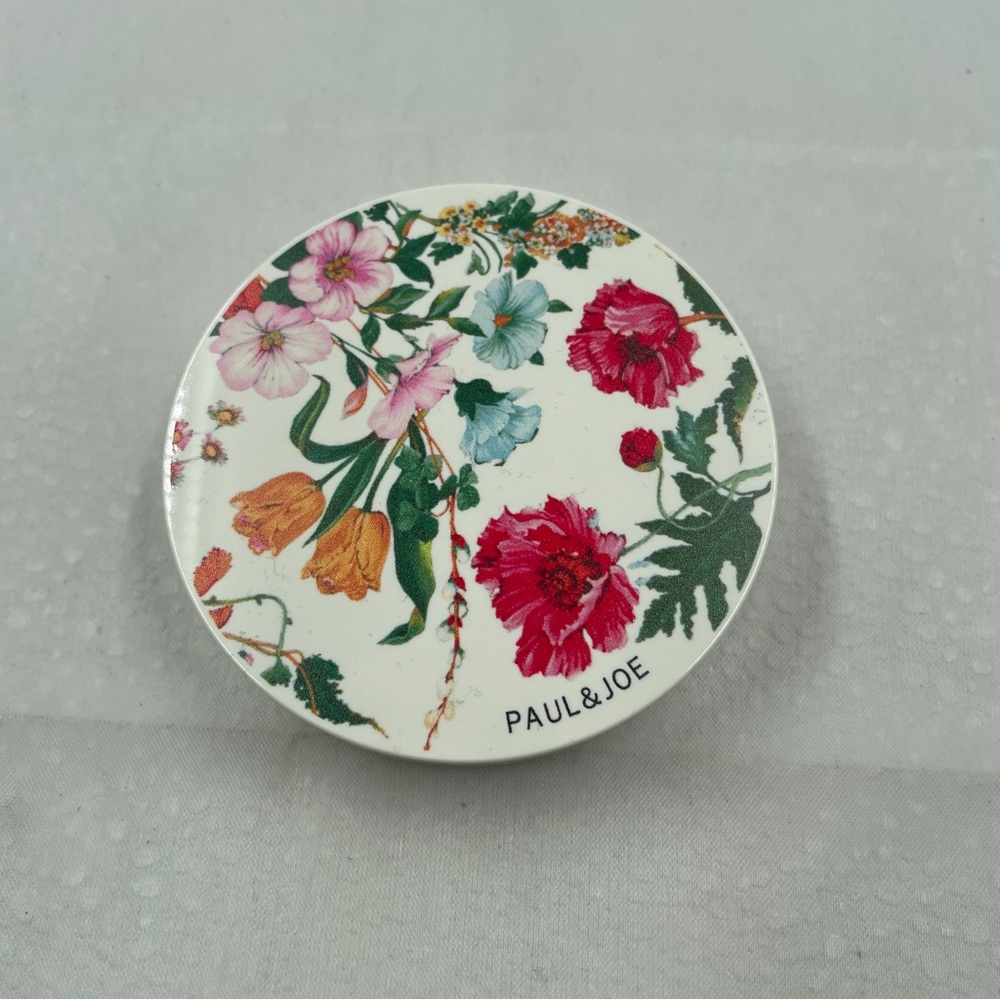 Paul & Joe Face Powder
